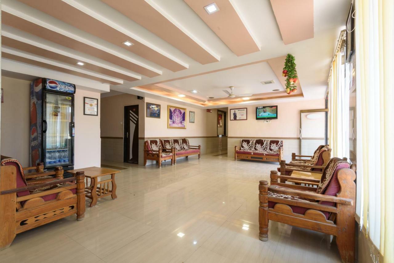 Hotel Sai Shraddha Shirdi Buitenkant foto
