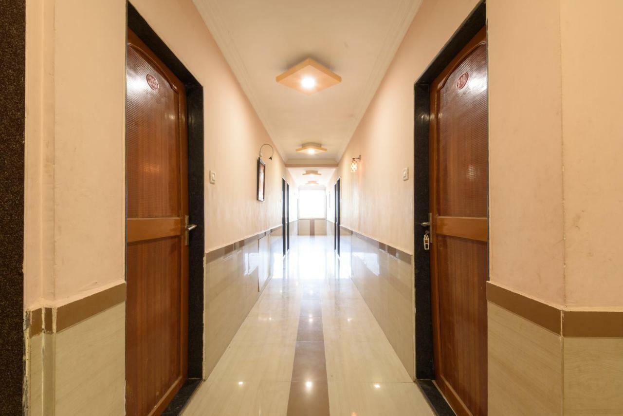 Hotel Sai Shraddha Shirdi Buitenkant foto